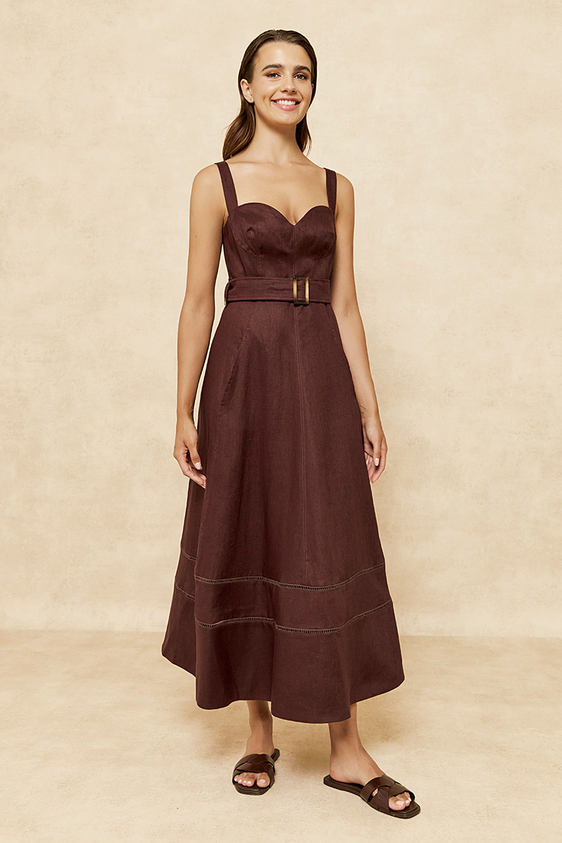 DRESS WITH BELT AND BRAID AT THE FINISH