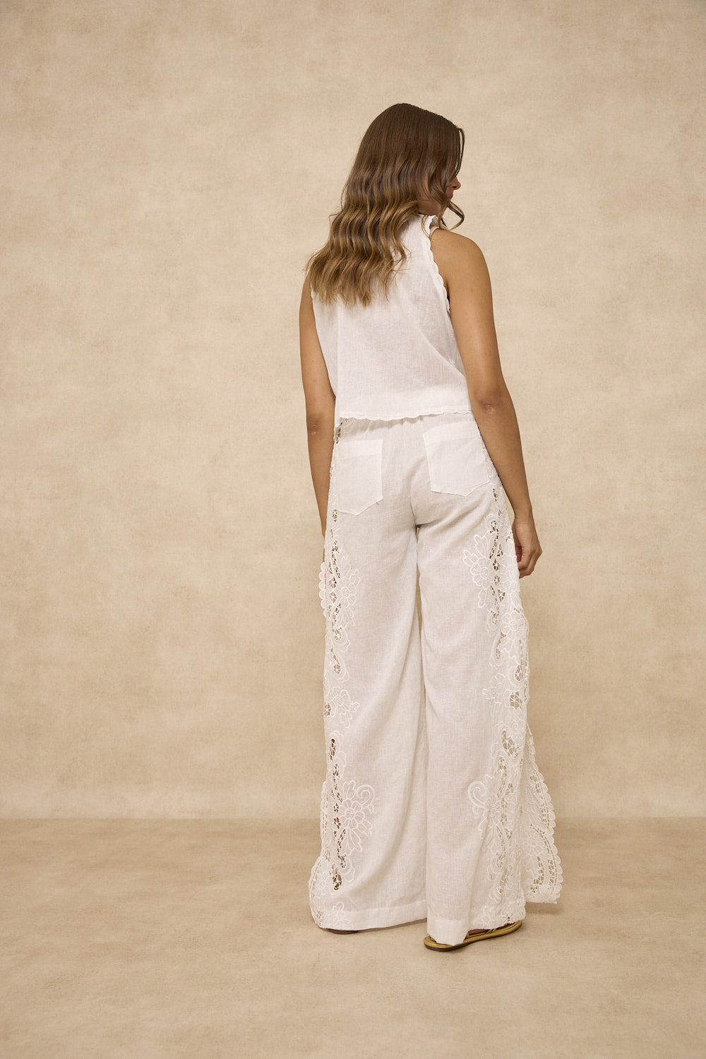 LINEN TROUSER WITH EMBROIDERY