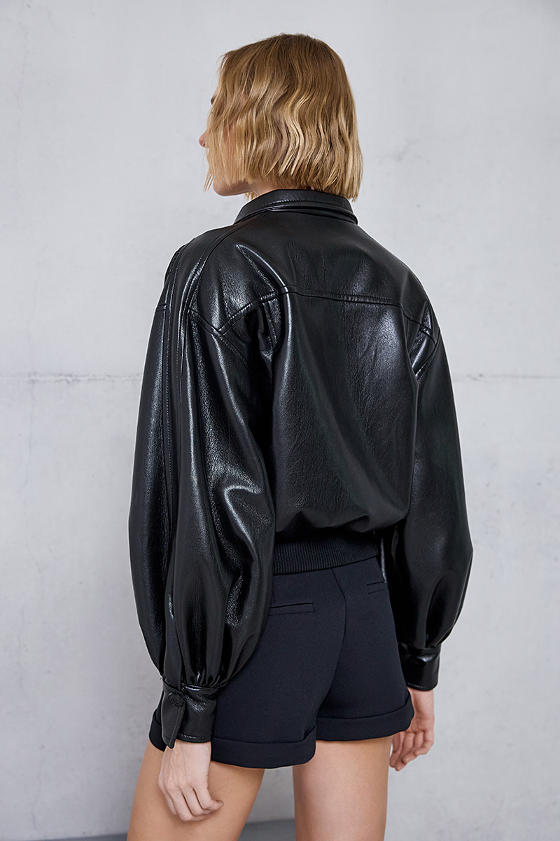 BOMBER JACKET WITH A LEATHER TEXTURE