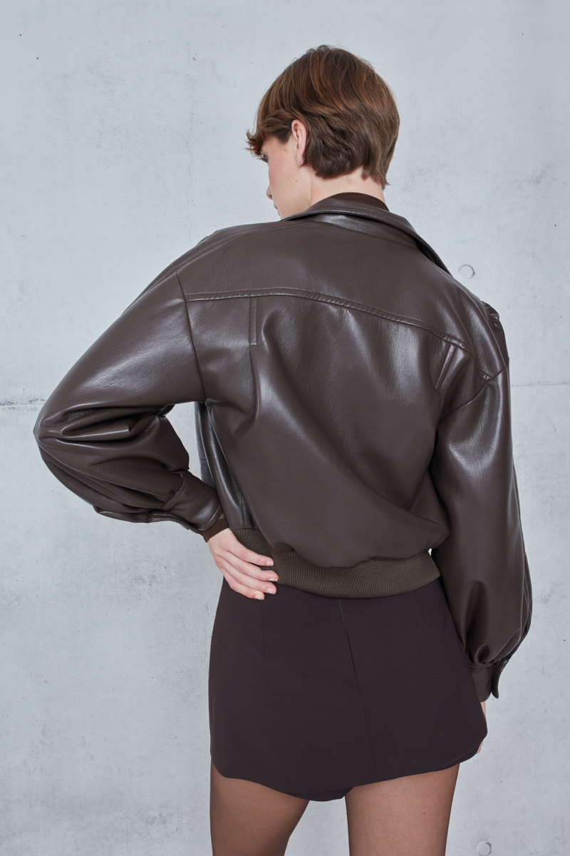 BOMBER JACKET WITH A LEATHER TEXTURE