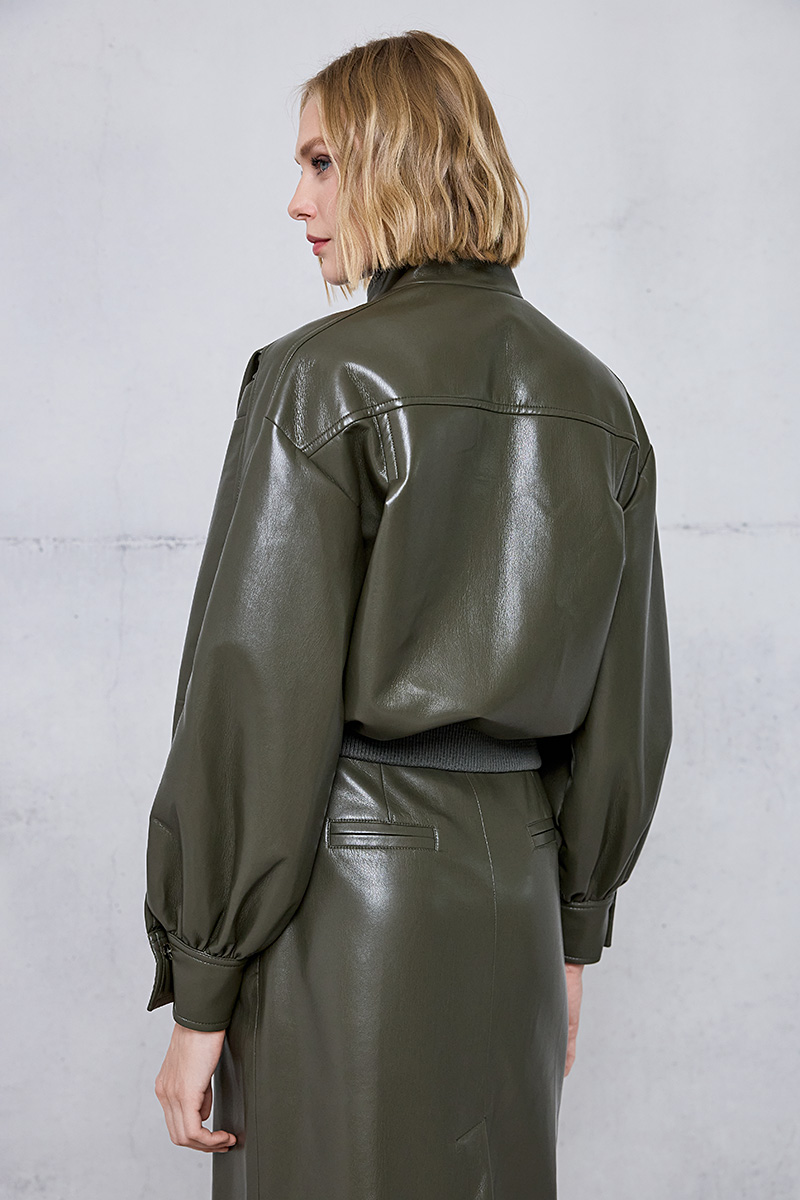 BOMBER JACKET WITH A LEATHER TEXTURE