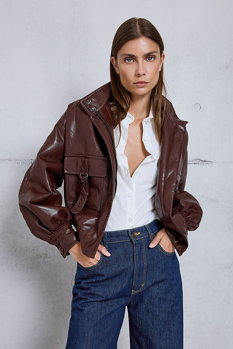 BOMBER JACKET WITH A LEATHER TEXTURE