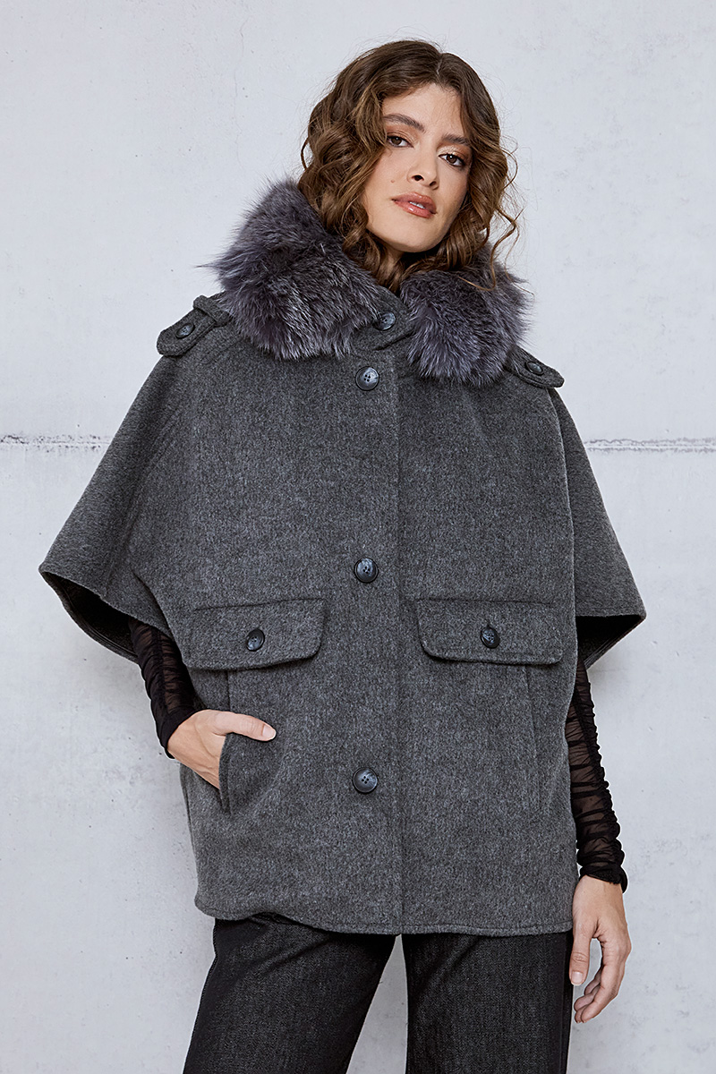 CAPE WITH DETACHABLE FUR