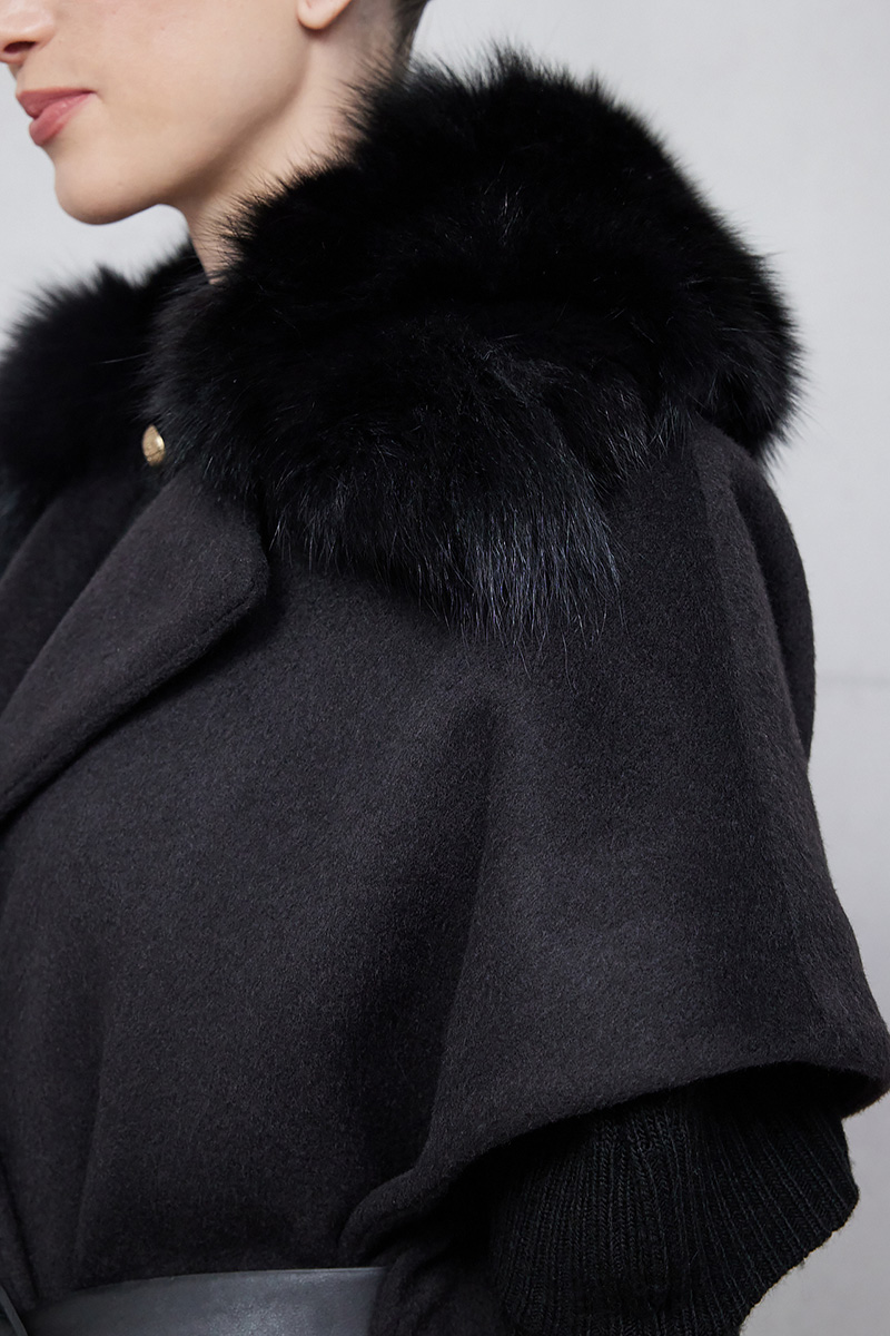 WOOL COAT WITH BELT AND FUR