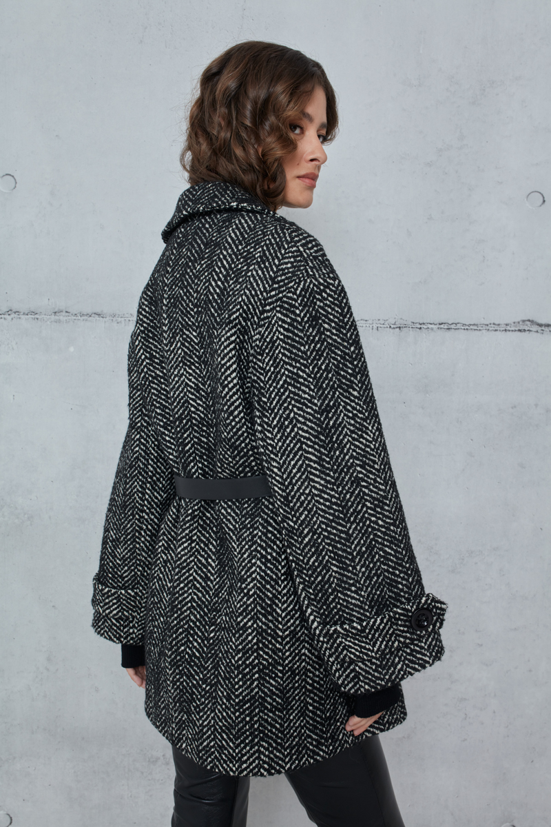 HERRINGBONE COAT WITH BELT