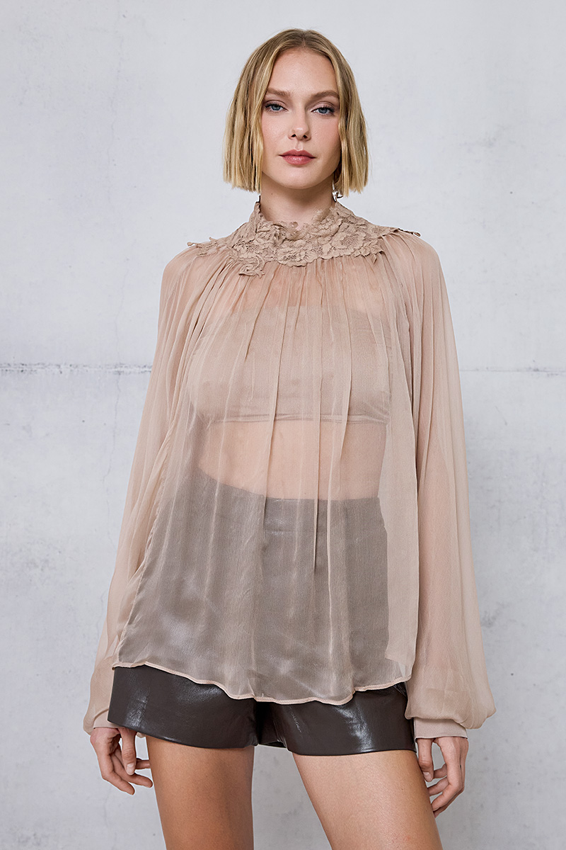 SILK BLOUSE WITH LACE AT THE NECK