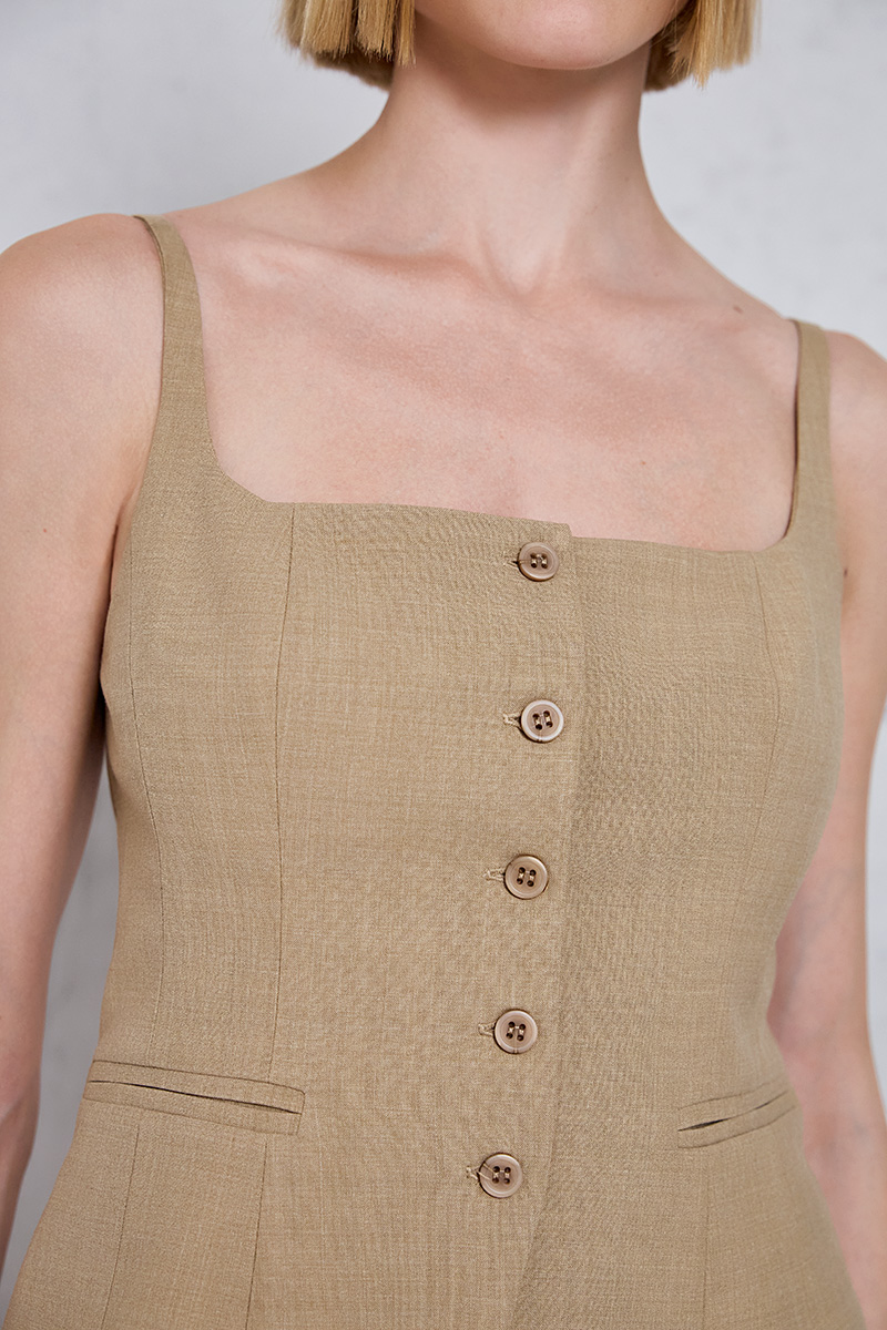 SQUARE NECK VEST