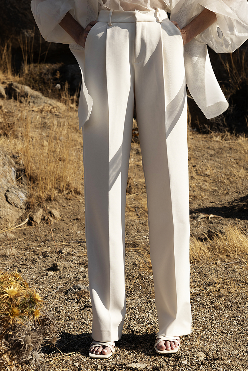 TROUSER WITH PLEATS