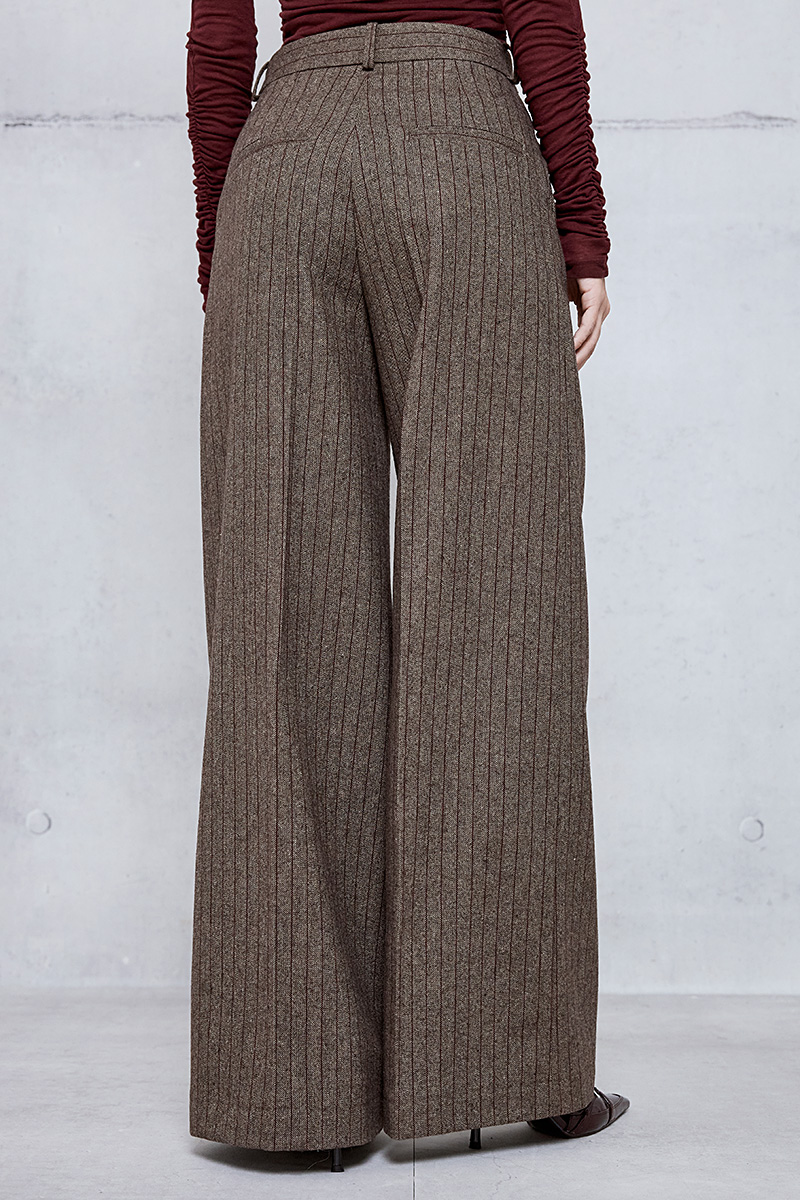 WIDE-LEG STRIPED PANTS