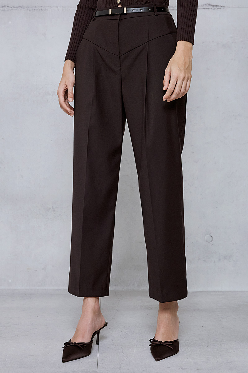 TROUSER WITH PLEATS AND BELT