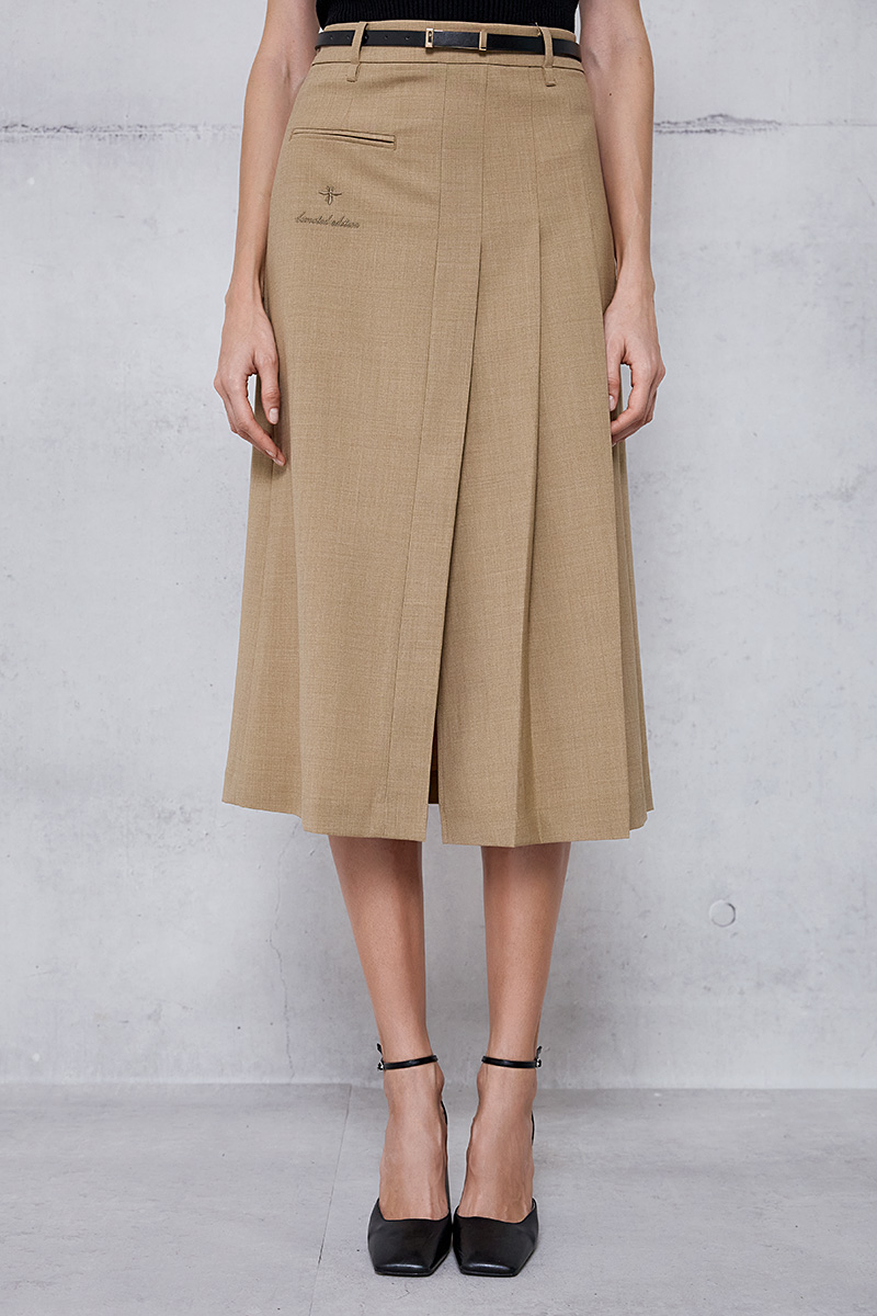 SKIRT WITH PEELS AND BELT