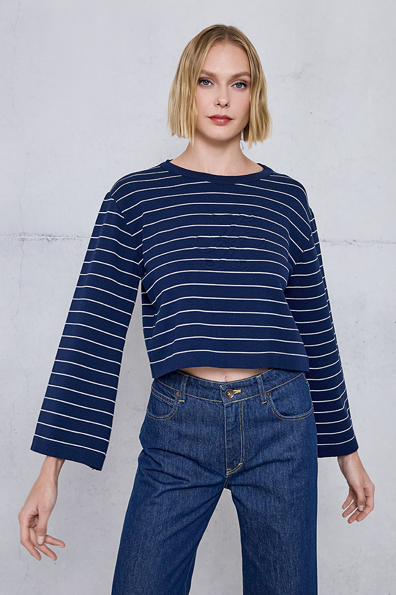 STRIPED LONG-SLEEVE TOP