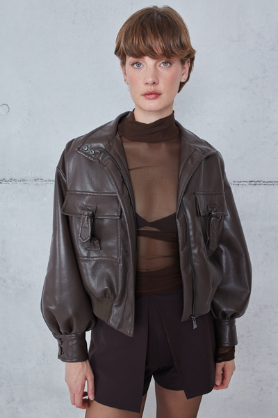 BOMBER JACKET WITH A LEATHER TEXTURE