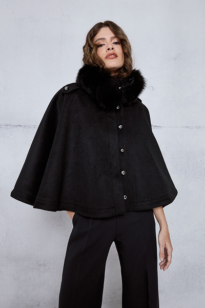 CAPE WITH DETACHABLE FUR