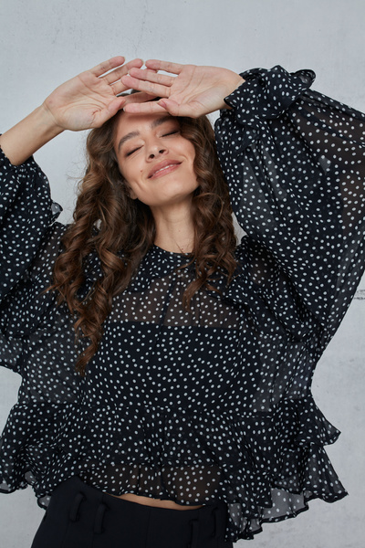 RUFFLED POLKA DOT TOP