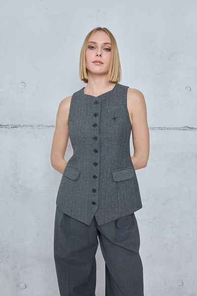 LONG HOUNDSTOOTH VEST